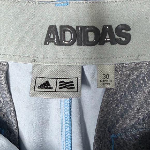 Adidas Golf Ultimate 365 Lightweight Flex Waist All Over Print Shorts. 30 - Picture 3 of 4